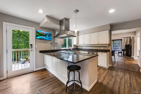4145 Ripple Road, West Vancouver For Sale - image 11