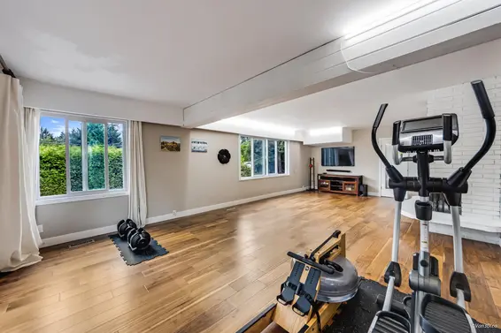 4145 Ripple Road, West Vancouver For Sale - image 9