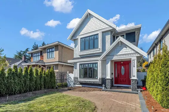 338 West 17th Street, North Vancouver