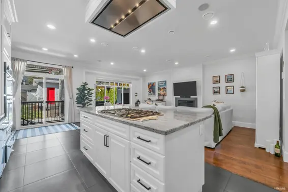 338 West 17th Street, North Vancouver For Sale - image 14