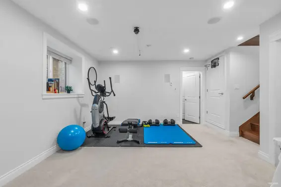 338 West 17th Street, North Vancouver For Sale - image 35