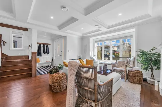 338 West 17th Street, North Vancouver For Sale - image 4