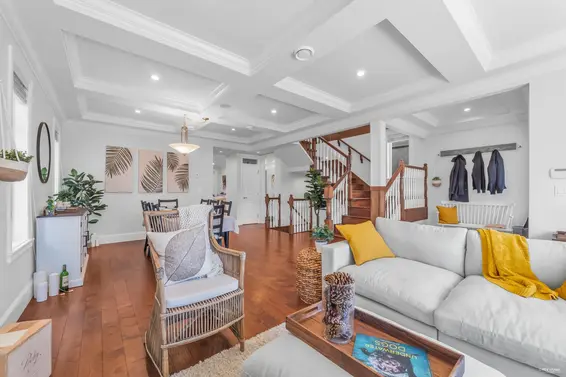 338 West 17th Street, North Vancouver For Sale - image 6