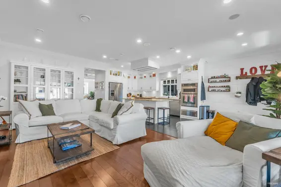 338 West 17th Street, North Vancouver For Sale - image 8