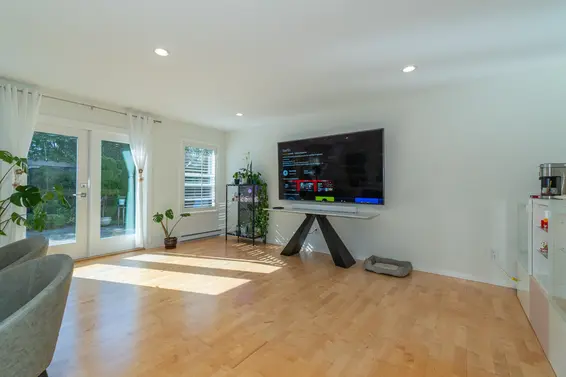 1325 Fernwood Crescent, North Vancouver For Sale - image 19