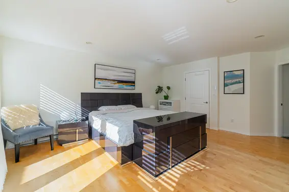 1325 Fernwood Crescent, North Vancouver For Sale - image 24