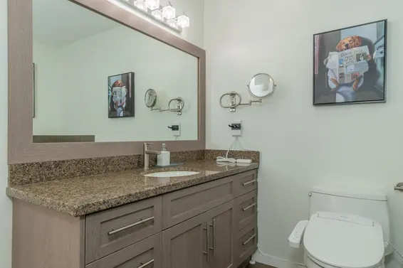 1325 Fernwood Crescent, North Vancouver For Sale - image 28