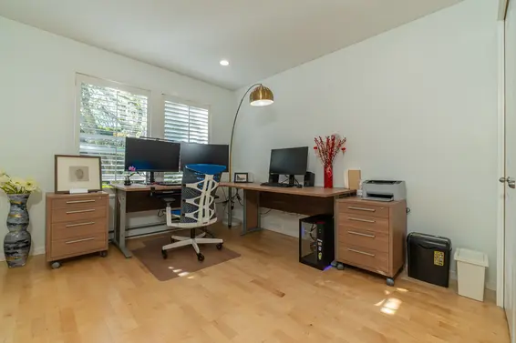 1325 Fernwood Crescent, North Vancouver For Sale - image 29
