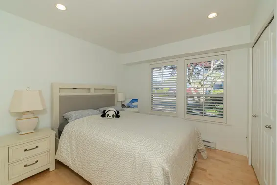 1325 Fernwood Crescent, North Vancouver For Sale - image 32