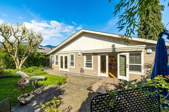 1325 Fernwood Crescent, North Vancouver For Sale - image 37