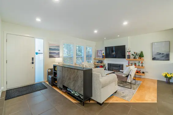 1325 Fernwood Crescent, North Vancouver For Sale - image 7