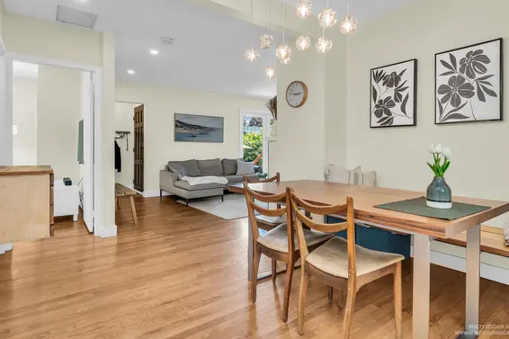 2433 Philip Avenue, North Vancouver For Sale - image 12