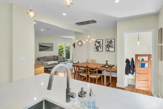 2433 Philip Avenue, North Vancouver For Sale - image 15