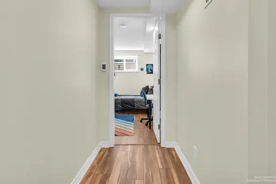 2433 Philip Avenue, North Vancouver For Sale - image 19