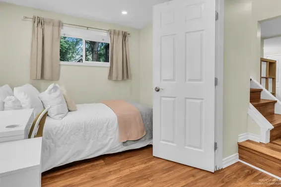 2433 Philip Avenue, North Vancouver For Sale - image 28