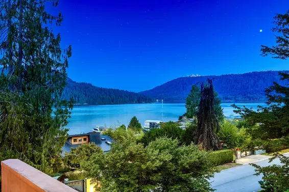 687 Beachview Drive, North Vancouver For Sale - image 3