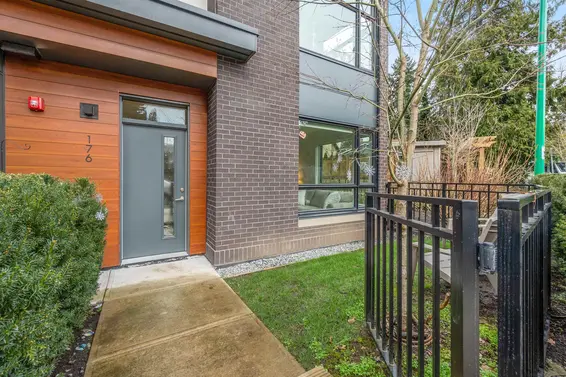 176 2035 Glenaire Drive, North Vancouver For Sale - image 32