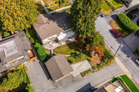 4295 Nottingham Road, North Vancouver For Sale - image 34