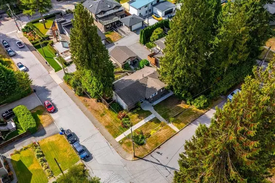 4295 Nottingham Road, North Vancouver For Sale - image 36