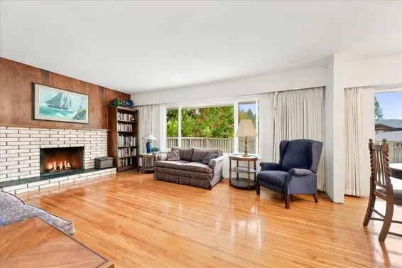4295 Nottingham Road, North Vancouver For Sale - image 4