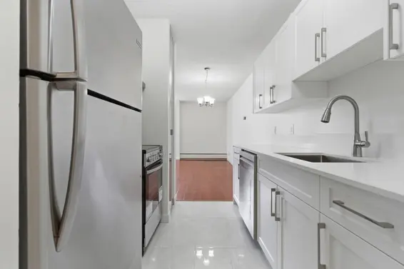 706 2012 Fullerton Avenue, North Vancouver For Sale - image 4