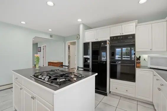 2341 Caledonia Avenue, North Vancouver For Sale - image 13