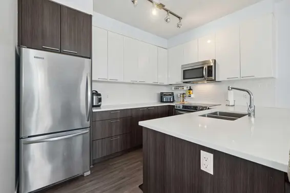 306 1201 West 16th Street, North Vancouver For Sale - image 13
