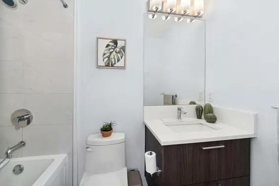 306 1201 West 16th Street, North Vancouver For Sale - image 25