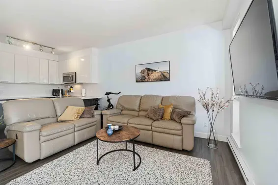 306 1201 West 16th Street, North Vancouver For Sale - image 3