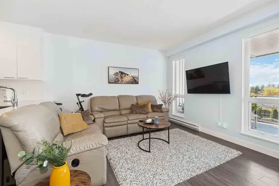 306 1201 West 16th Street, North Vancouver For Sale - image 4