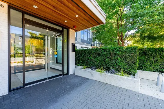 107 707 East 3rd Street, North Vancouver For Sale - image 3
