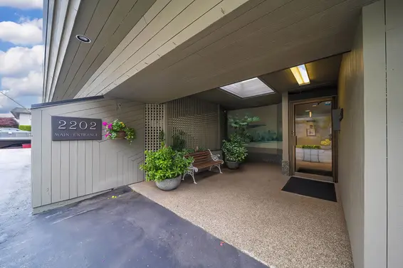 49 2202 Folkestone Way, West Vancouver For Sale - image 35