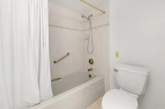 414 2800 Chesterfield Avenue, North Vancouver For Sale - image 19