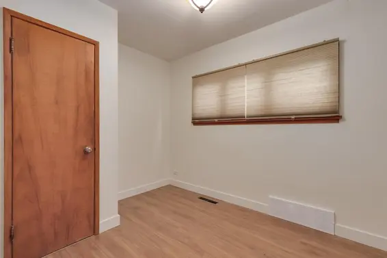 181 West Windsor Road, North Vancouver For Sale - image 11