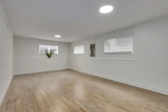 181 West Windsor Road, North Vancouver For Sale - image 13