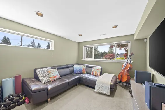 4792 Cedarcrest Avenue, North Vancouver For Sale - image 20