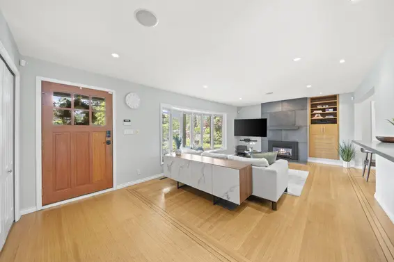 4792 Cedarcrest Avenue, North Vancouver For Sale - image 25