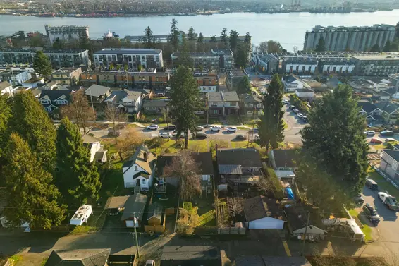 612 East 4th Street, North Vancouver For Sale - image 27