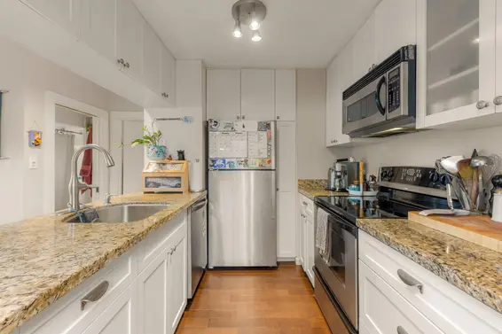 612 East 4th Street, North Vancouver For Sale - image 6