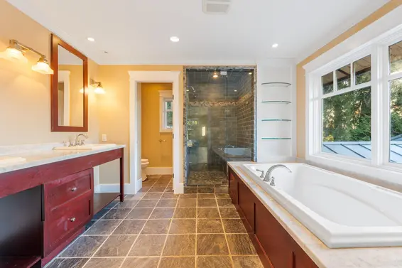 366 Keith Road, West Vancouver For Sale - image 15