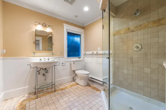 366 Keith Road, West Vancouver For Sale - image 23