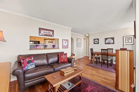 602 567 Lonsdale Avenue, North Vancouver For Sale - image 3