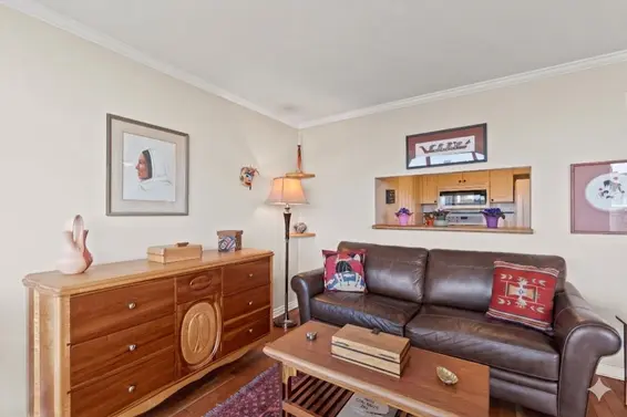 602 567 Lonsdale Avenue, North Vancouver For Sale - image 4