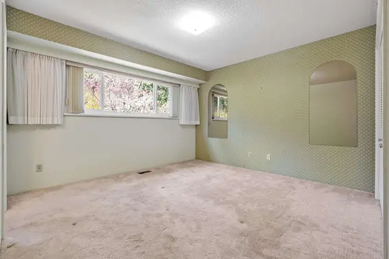 1189 Edgewood Place, North Vancouver For Sale - image 14