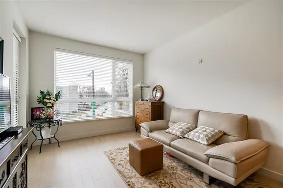 211 1621 Hamilton Avenue, North Vancouver For Sale - image 2
