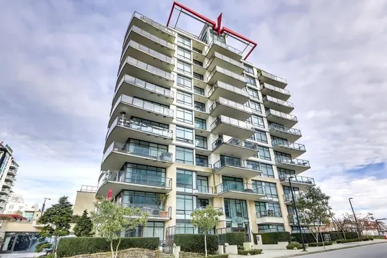302 172 Victory Ship Way, North Vancouver