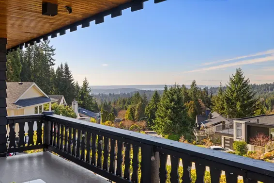 5508 Molina Road, North Vancouver For Sale - image 11