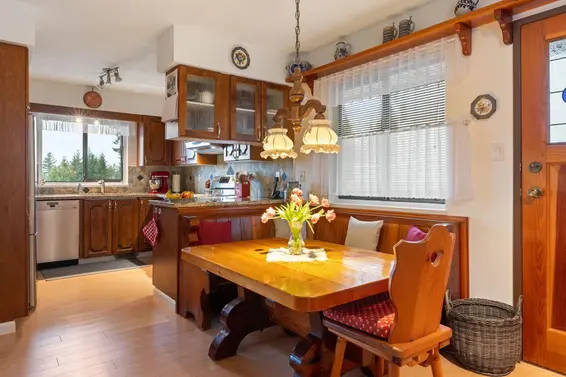 5508 Molina Road, North Vancouver For Sale - image 12