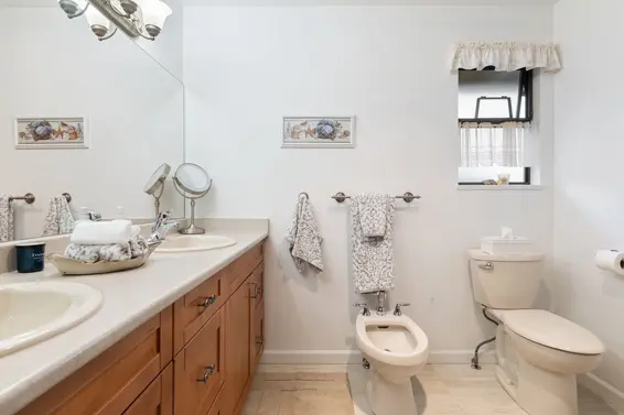 5508 Molina Road, North Vancouver For Sale - image 21