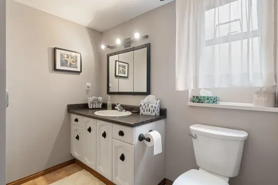 5508 Molina Road, North Vancouver For Sale - image 26